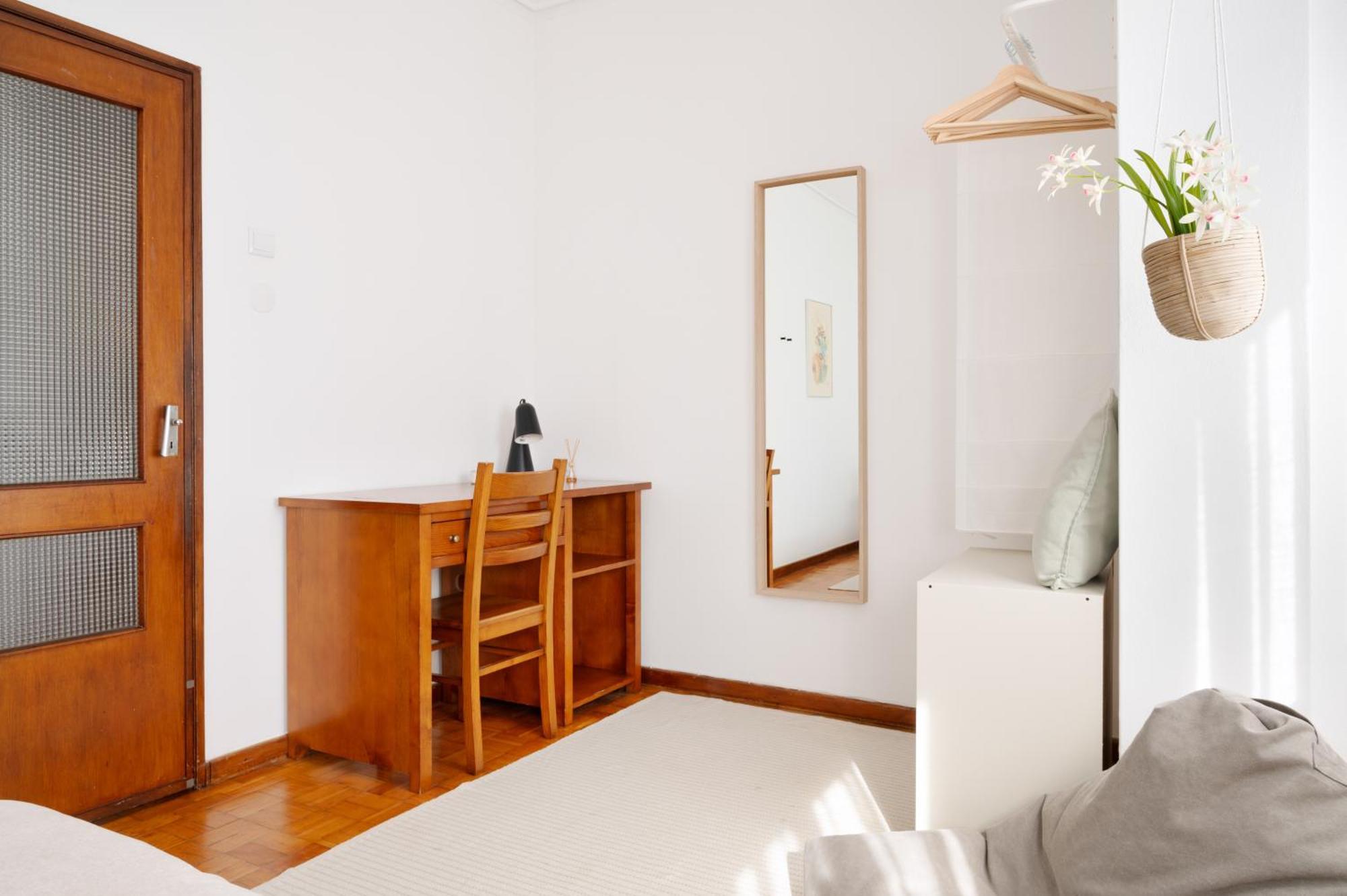 Апартаменти ! Bright 2Br Hammock Flat ! Praca Da Republica Порту Екстер'єр фото
