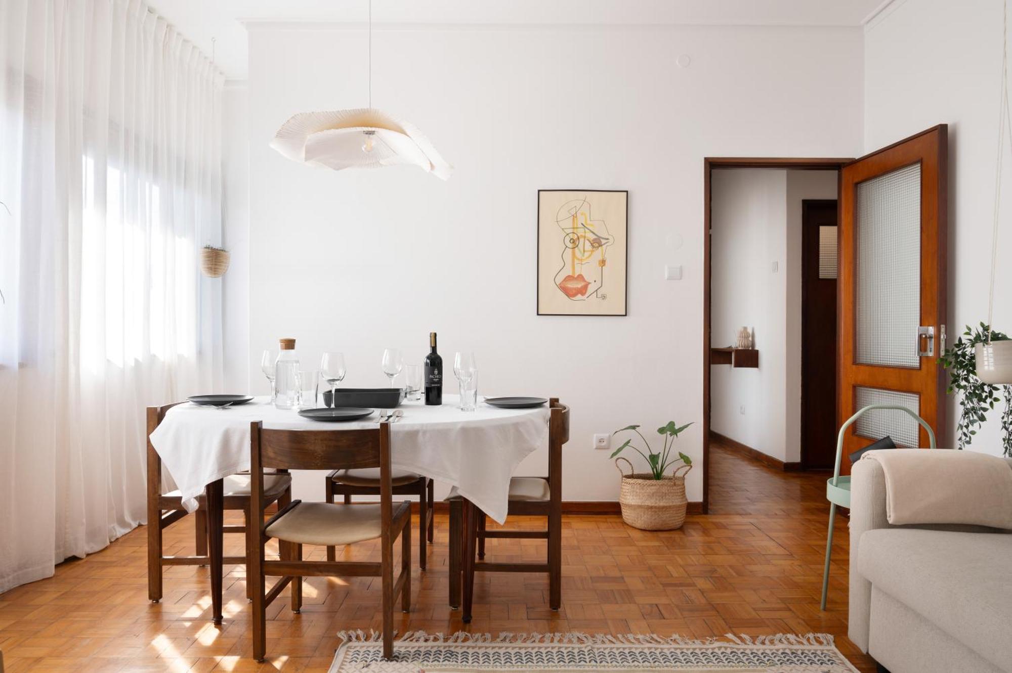 Апартаменти ! Bright 2Br Hammock Flat ! Praca Da Republica Порту Екстер'єр фото